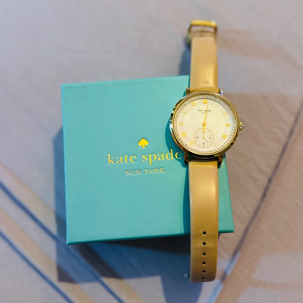 Kate Spade watch 💚